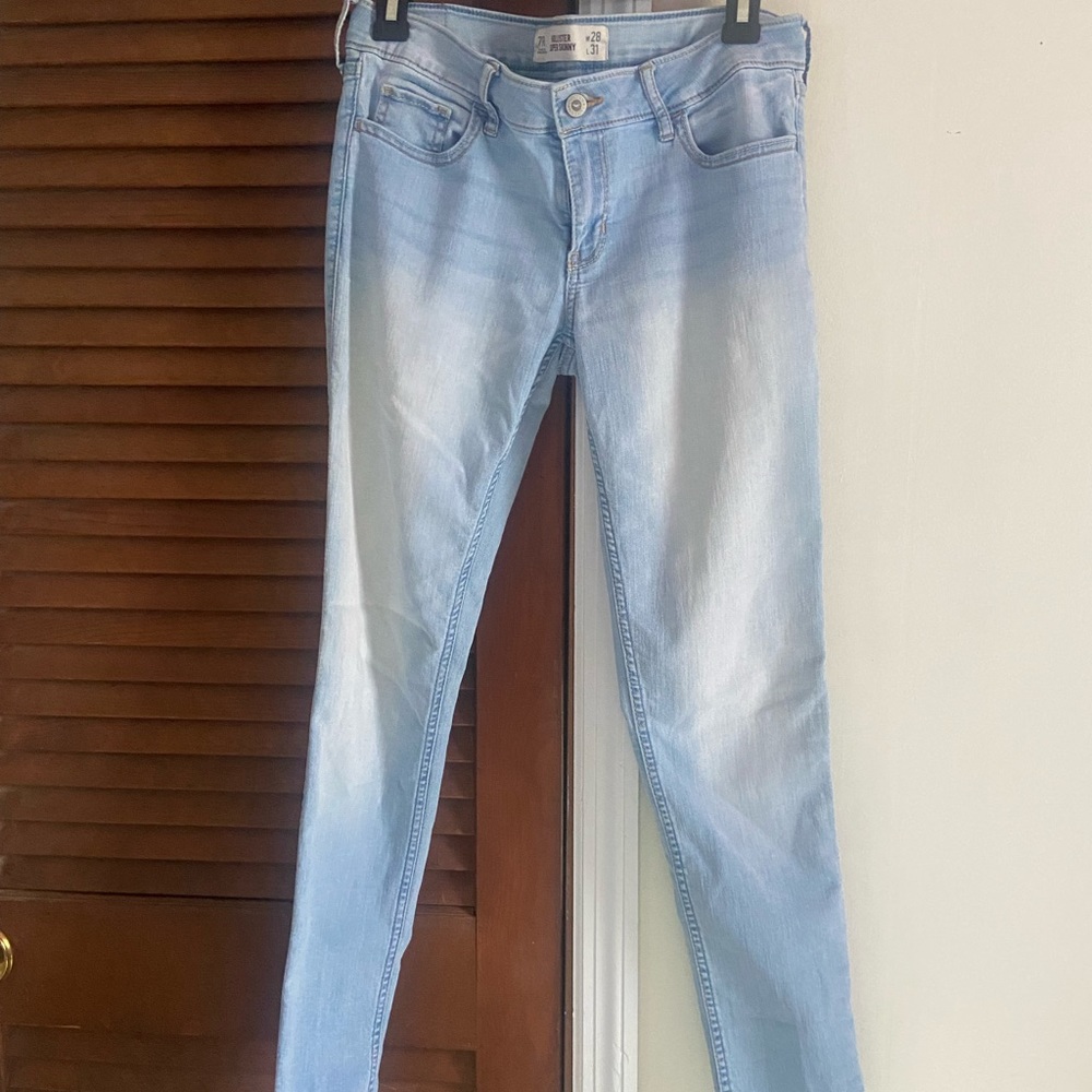 Hollister Super Skinny Jeans
